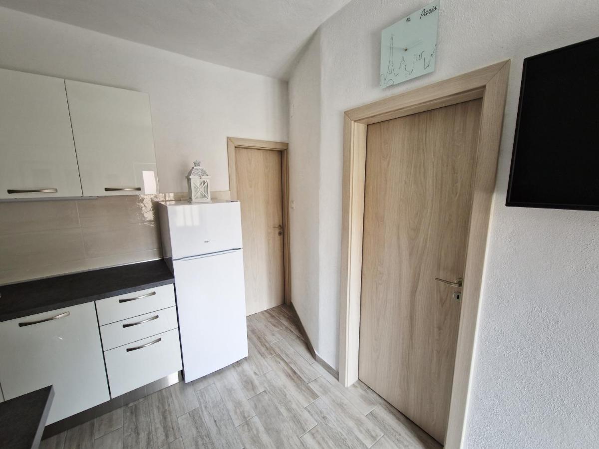 Kuca Za Odmor Dobrila Hotel Jelsa  Bagian luar foto