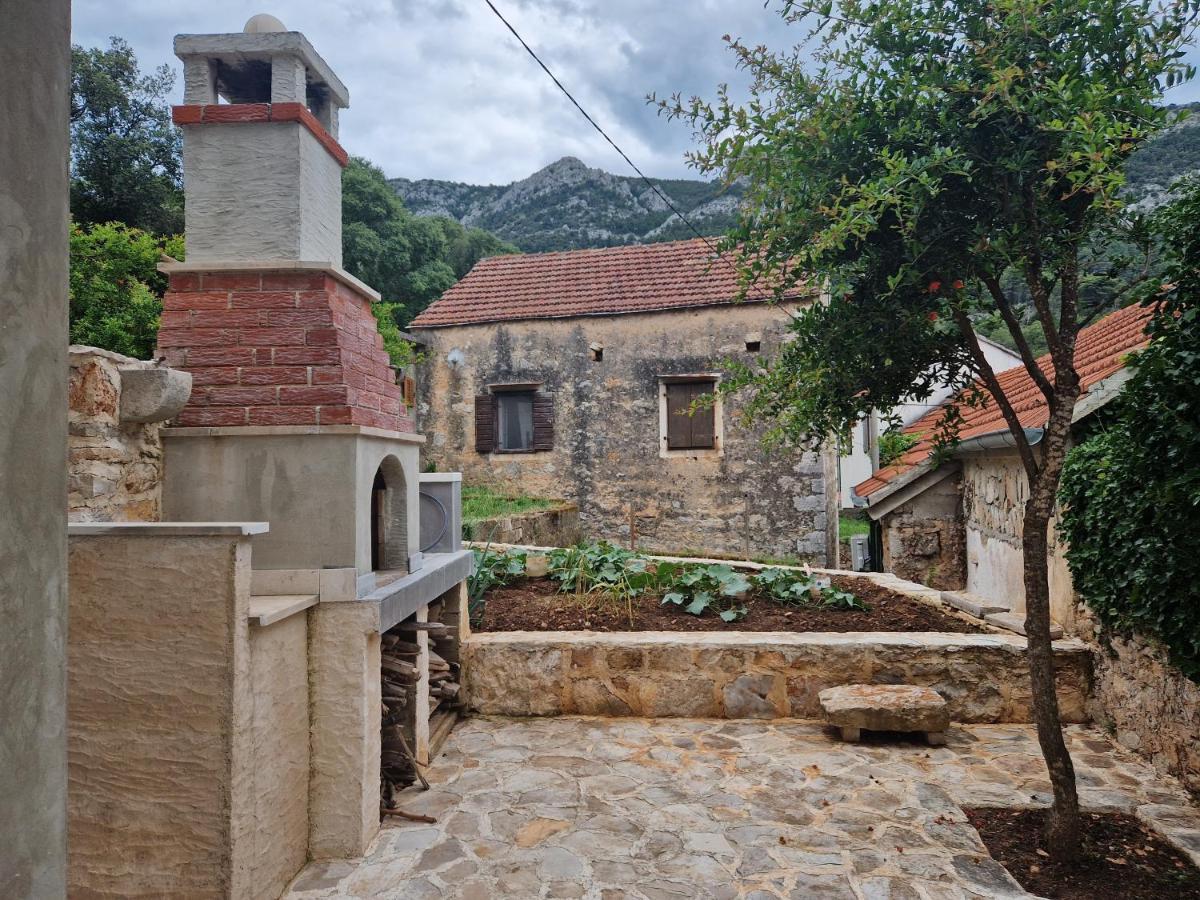 Kuca Za Odmor Dobrila Hotel Jelsa  Bagian luar foto