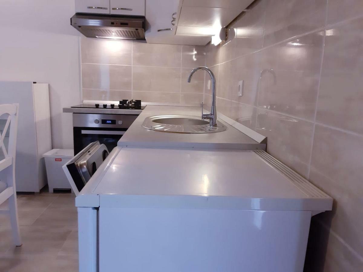 Kuca Za Odmor Dobrila Hotel Jelsa  Bagian luar foto