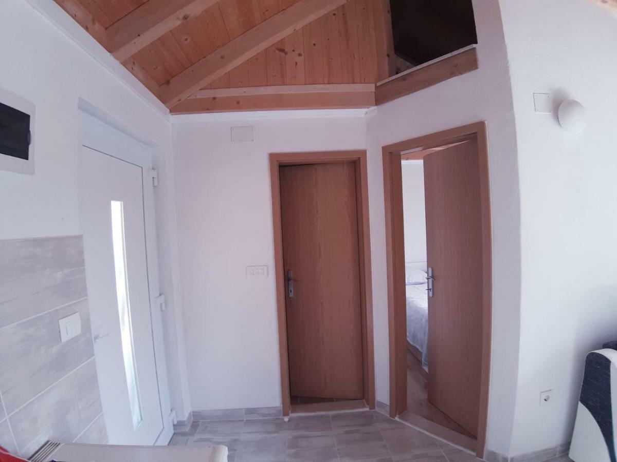 Kuca Za Odmor Dobrila Hotel Jelsa  Bagian luar foto
