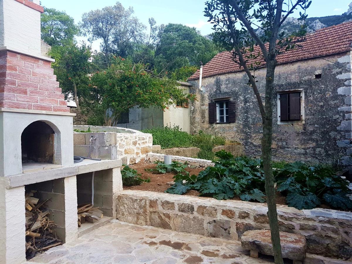 Kuca Za Odmor Dobrila Hotel Jelsa  Bagian luar foto